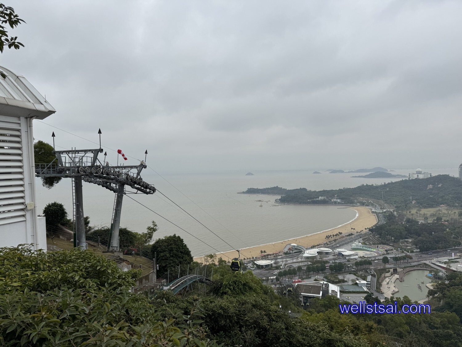 俯瞰海岸